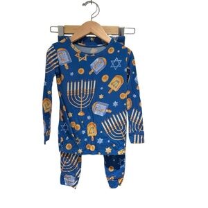 HANLYN COLLECTIVE Blue Hanukkah Kids Pajamas - size 2 (generous)